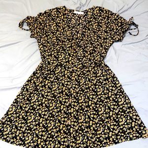 Floral black dress. Size L.